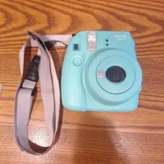 instax mini 8+ ミントグリーン チェキ　本体