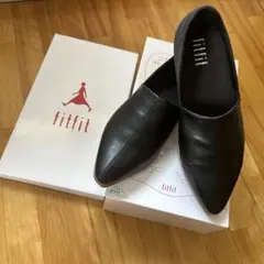 fitfit ポインテッドトゥ パンプス ブラックのサムネイル