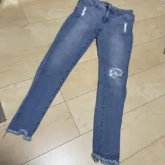 【INGNI】スキニーデニム(ダメージデニム)