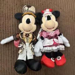 ディズニー　テーブルイズウェイティングぬいぐるみバッチ