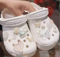 サンダル　ジビッツ クロックス サンダル 花　蝶々ビジュー ハート　バラ