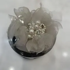 美品 組曲 コサージュ 2way グレージュ