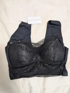 LACE LADIES 黒 ブラジャー 新品タグ付きのサムネイル