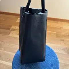 黒のバッグ