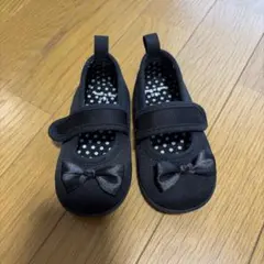 黒のシューズ