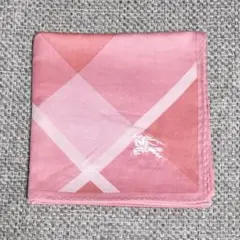 BURBERRY　ハンカチ　ピンク　ノバチェック