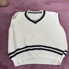 アイボリー ニット Vネック ベスト
