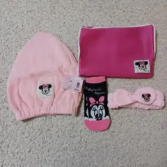 ミニーマウス　ハッピーバッグ4点セット