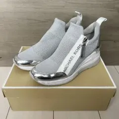 Item thumbnail for item 3fa65c76-e883-472f-8754-90d0942291b1