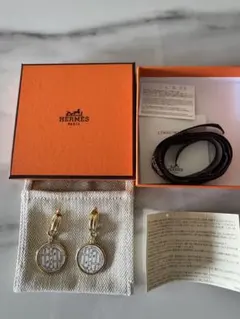 HERMES エマイユ ピアス ゴールドカラーのサムネイル