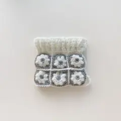 花柄巾着　ハンドメイド　編み物　グラニースクエア　かぎ針編み