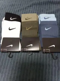 ナイキ　レイヤードソックス　3足セット　24 25 26