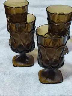 Item thumbnail for item b4361b2e-d9b5-43d3-87b0-dfd0d160a06a