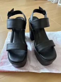 Avail アベイル 厚底サンダル 黒のサムネイル