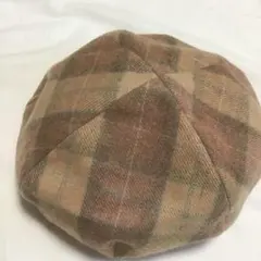 ウールの生地からのベレー帽です￼