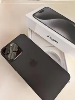 Apple iPhone 15 Pro maxブラックチタニウム 512GB