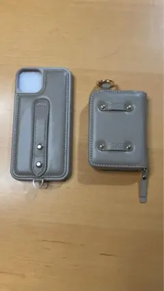 RISUKAI iPhone 13ケース