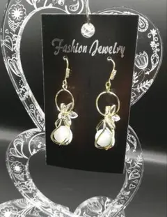 ゴールドフープ 花モチーフ ピアス