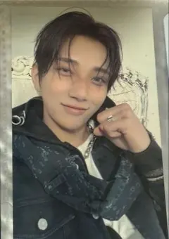 Item thumbnail for item 985ccc1a-10f8-4600-9ed3-46c78c0e2b56