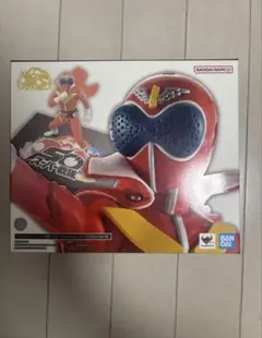 新品】フィギュアーツ真骨彫に使用可！仮面ライダークウガ発光ヘッド紫