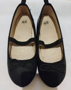 H&M　黒　バレエシューズ
