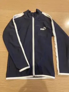 PUMA ラッシュガード　130cm