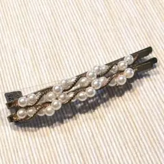 【新品】パールツイストデザインヘアピン二本入り　タグ付き　ヘアアクセサリー