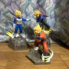 ドラゴンボール フィギュア 3体セット 孫悟空 ベジータ トランクスのサムネイル
