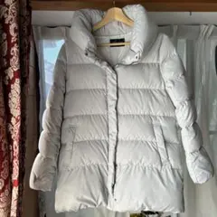 ダウンジャケット　ホワイトグレー