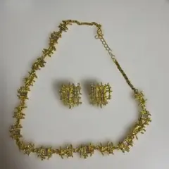ゴールドカラー ネックレス イヤリング セットのサムネイル