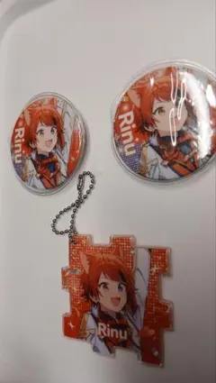 すとぷり　莉犬　すとふぇす　パズルキーホルダー　缶バッジ