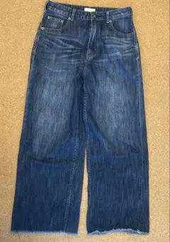 アース　ダークブルー色落ち加工　ややワイド　デニム　切りっぱなし加工