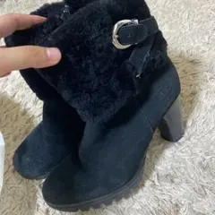 UGG ムートンブーツ ブラック ベルト付きのサムネイル