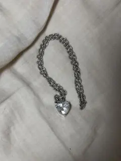 ハート型クリスタルチャーム ネックレス