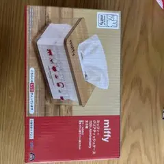 ミッフィー　クリアティッシュケース　70th Anniversary　レッド