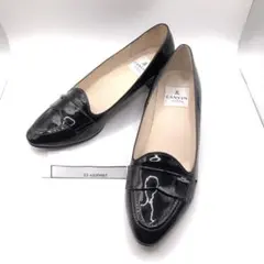 LANVIN 黒エナメルローファー 低ヒール
