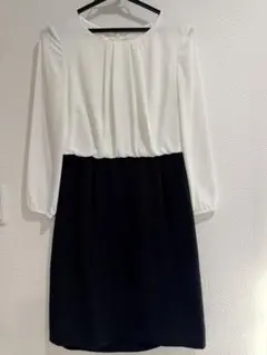 ナチュラルビューティーベーシック ホワイト・ネイビー 長袖ひざ丈ワンピース