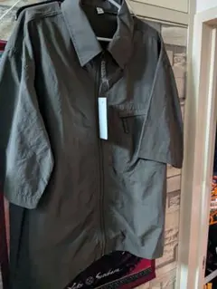 GU ／ナイロン ジャケット ダークグリーン Lサイズ