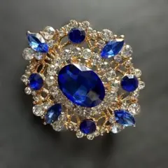 青色クリスタル調ストーン装飾　円形ブローチ