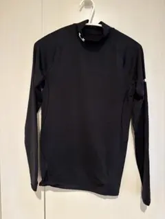 Under Armour 黒 アンダーシャツ