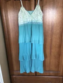 値下げしました《新品未使用》パーティドレス　グリーン系　Mサイズ