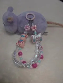 クマとリボンの携帯ストラップ