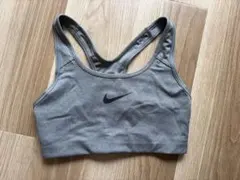 NIKE ナイキ スポーツブラ グレー Sサイズのサムネイル