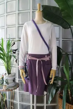 カフェエプロン紫に 花柄ポケット