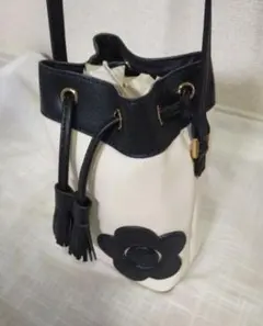 未使用！マリークワント タッセルドロスト モバイルショルダー バッグ 配色 巾着