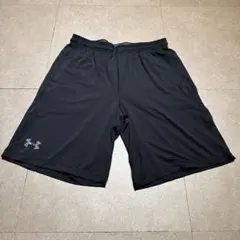Under armour ハーフパンツ　ジャージ　ランニング　黒　ブラック　L