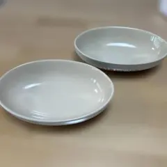 ル・クルーゼ オーバルボール 23cm 2枚セット ホワイト 箱付き パスタ皿のサムネイル