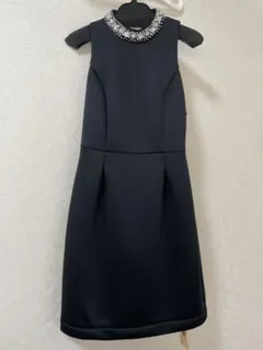 タグ付き新品未使用　Lily Brown ビジュー　ワンピース　ドレス