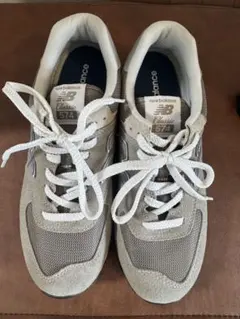 ニューバランススニーカー