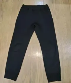 UNIQLO 黒 スウェット ロングパンツ 140cm